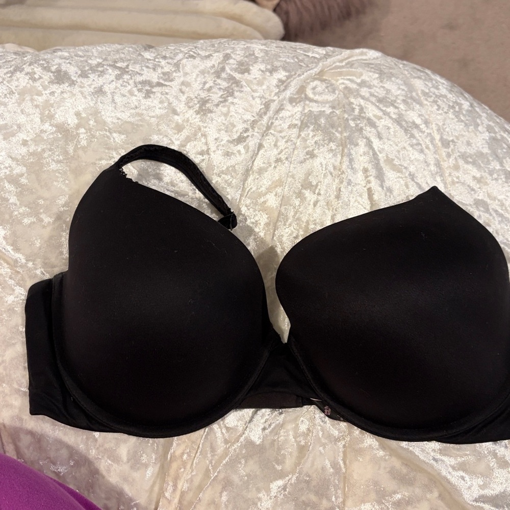 Victoria’s Secret body Elegant Black Women's Bra 40D - Picture 3 of 5
